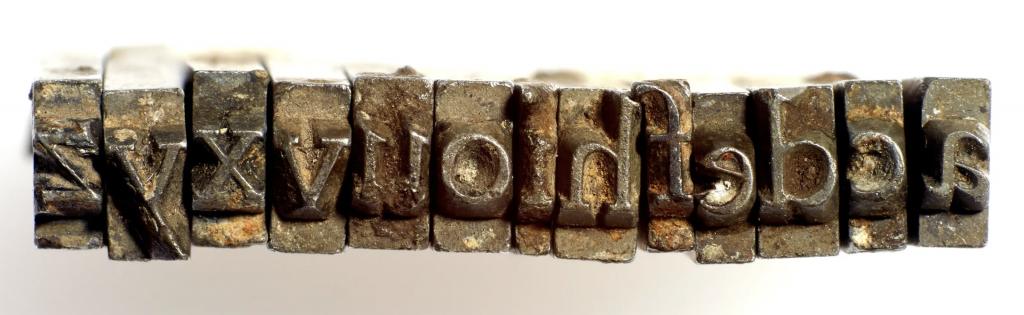 Lowercase letters of Doves Type discovered in the Thames.